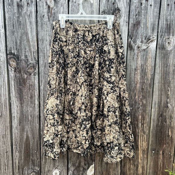 Women’s skirt size: medium - Picture 4 of 5